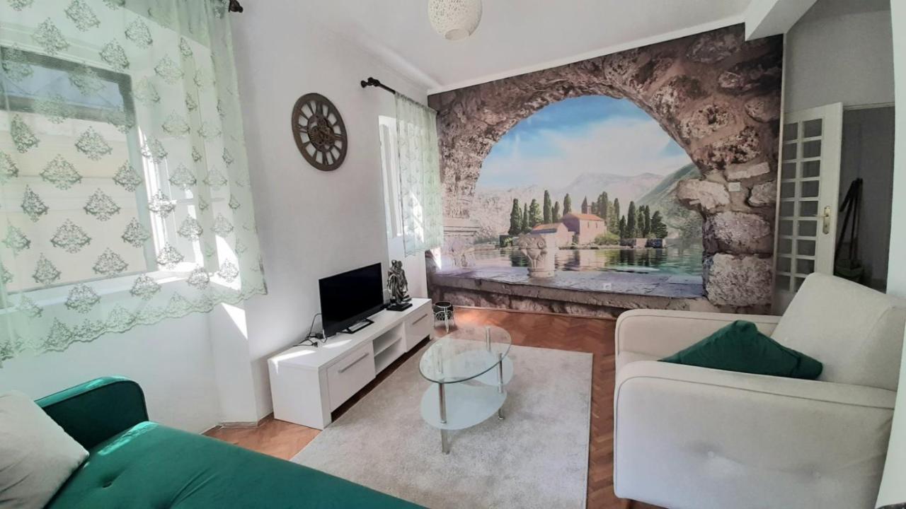Old Town Heart Apartment โกตอร์ ภายนอก รูปภาพ