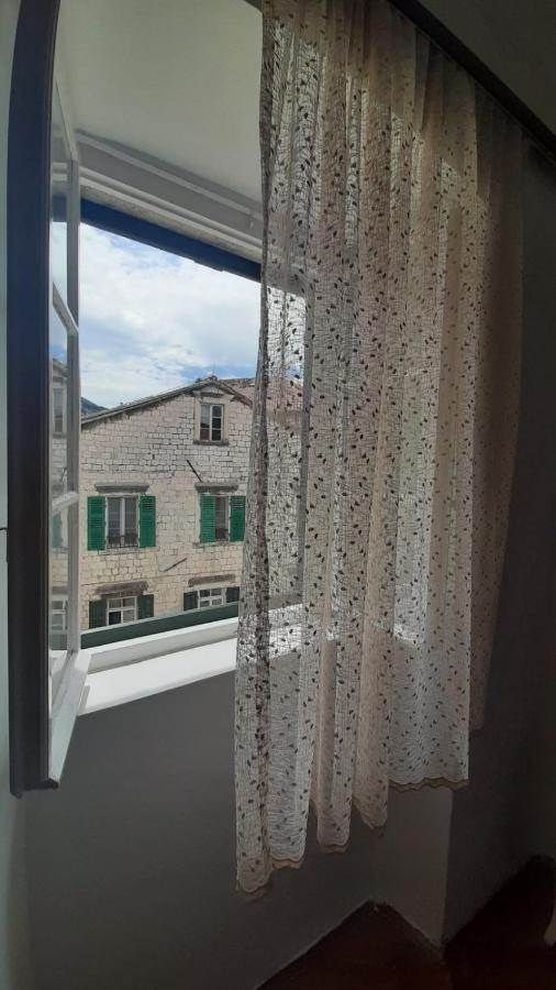 Old Town Heart Apartment โกตอร์ ภายนอก รูปภาพ